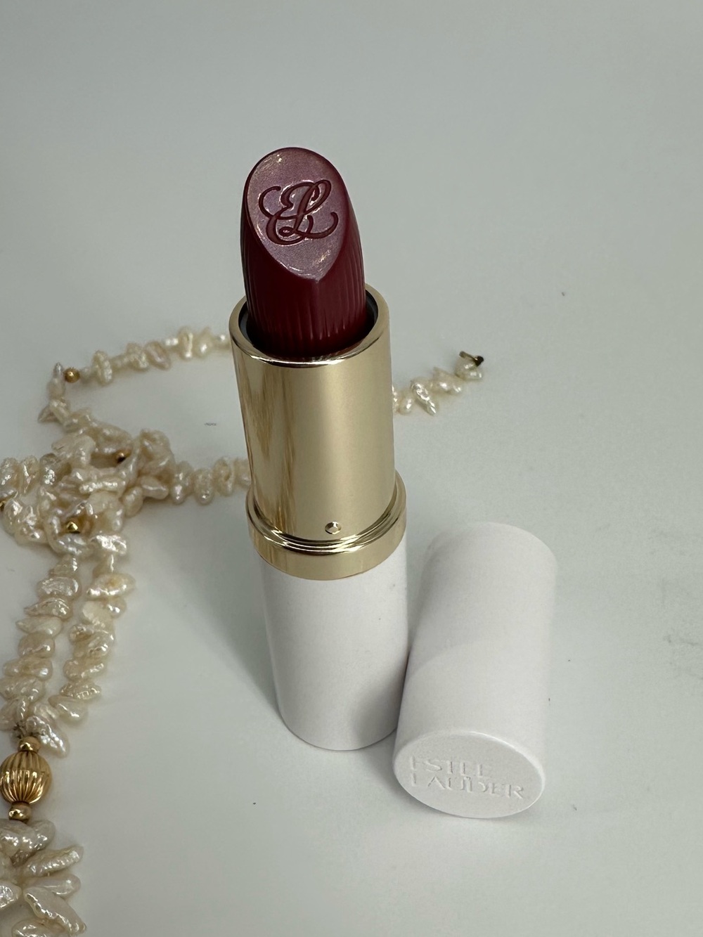 Estée Lauder Creme Lipstick in #670 BOLD DESIRES ~ New! - Picture 2 of 8